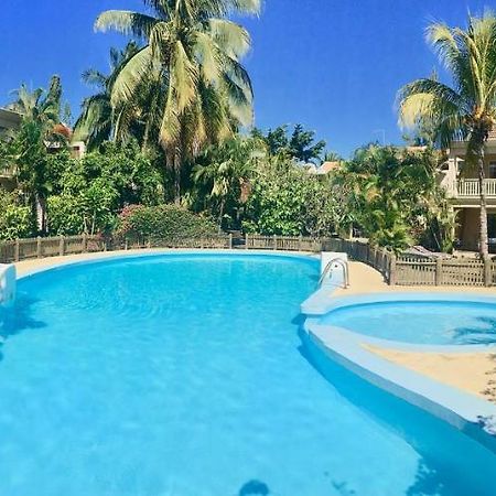 Beachfront Villa In A Beautiful And Secured Complex Flic-en-Flacq エクステリア 写真